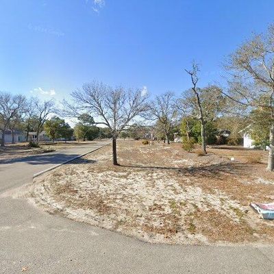 109 Nw 13th Street Oak Island, Island, NC 28465