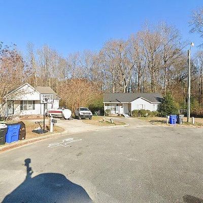 11 N Carolina Ave, Benson, NC 27504