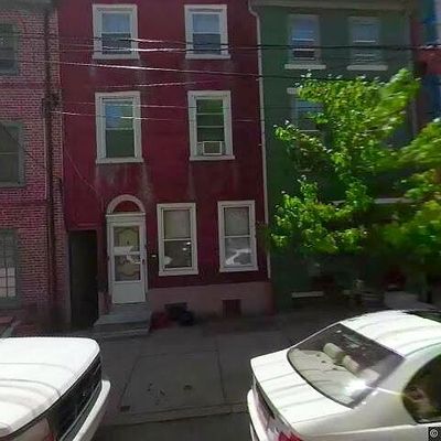 110 Kenilworth St, Philadelphia, PA 19147