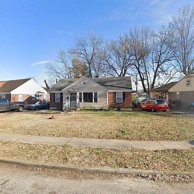 1104 W Lexington Cir, Memphis, TN 38107