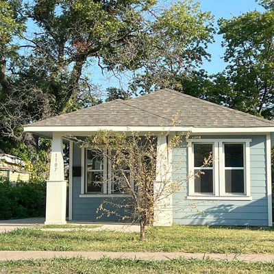 1107 E Annie St, Fort Worth, TX 76104