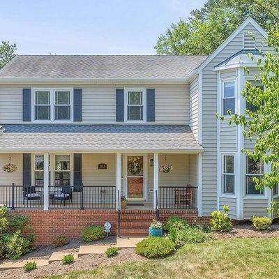 1113 Raintree Dr, Charlottesville, VA 22901