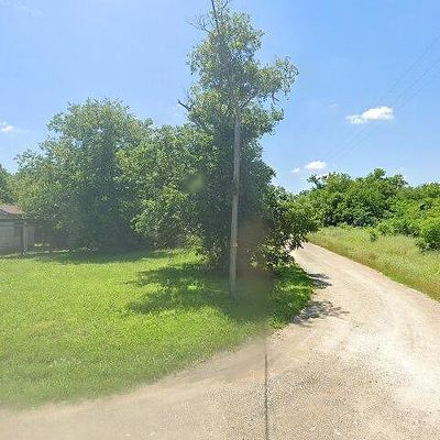 1117 W Main St, Rosebud, TX 76570