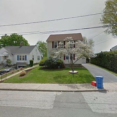 12 Hinsdale Ave, Waterbury, CT 06705