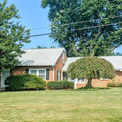 105 Harristown Rd, Paradise, PA 17562