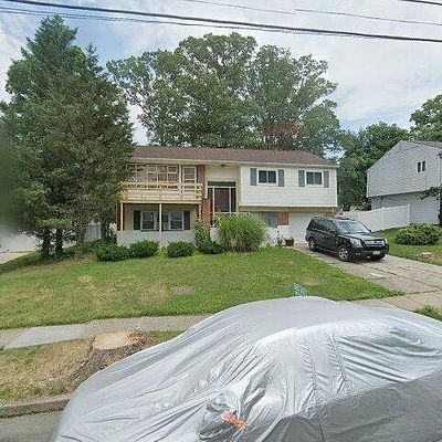 105 Round Hill Rd, Voorhees, NJ 08043