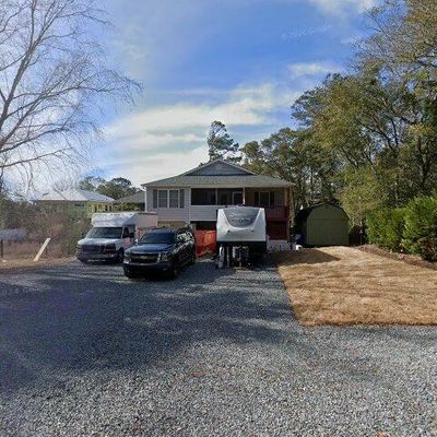 105 Se 15th Street Oak Island, Island, NC 28465