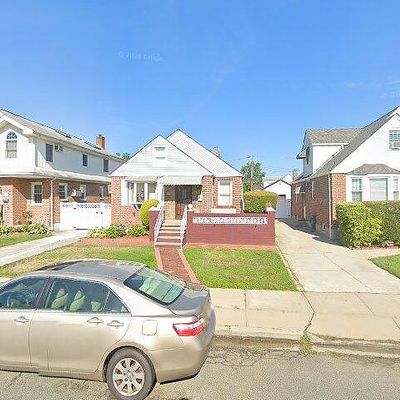 105 Sterling Rd, Elmont, NY 11003