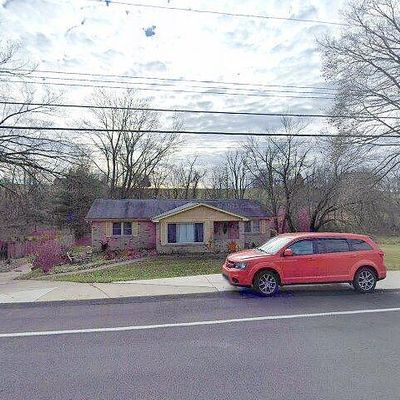 1064 Renton Rd, Pittsburgh, PA 15239