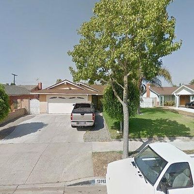 13093 Cranston Ave, Sylmar, CA 91342