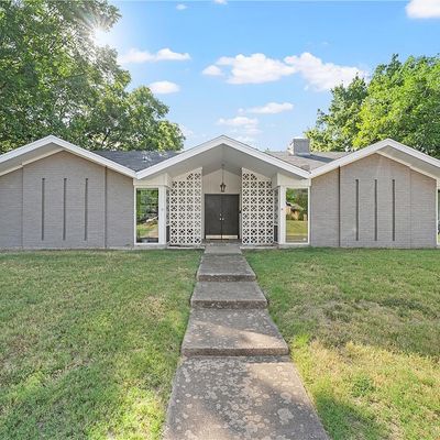 1318 Pembrook Drive, Waco, TX 76701