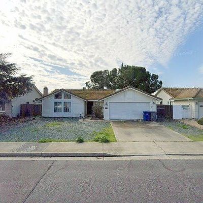 1331 Chukar St, Los Banos, CA 93635