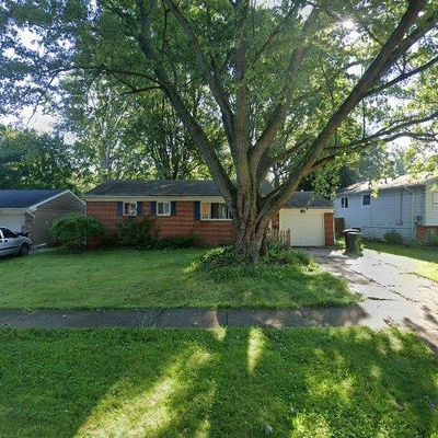 135 Pinewood Dr, Elyria, OH 44035