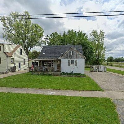 1364 Friel St, Burton, MI 48529