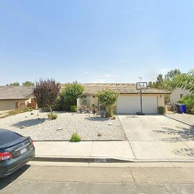 13745 Bel Air Dr, Victorville, CA 92395