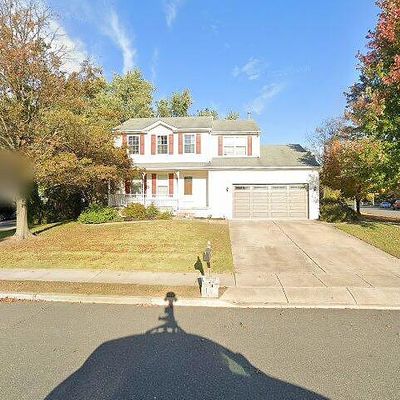 14 Powder Ln, Burlington, NJ 08016