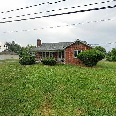 140 Lynn St, Marion, VA 24354