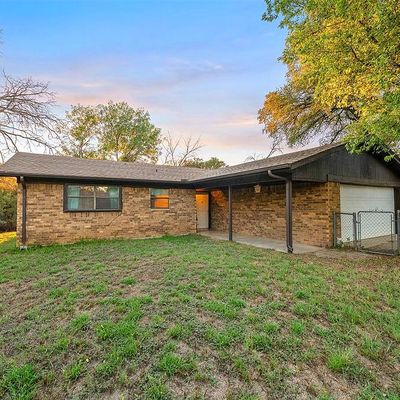 140 Parsonage St, Azle, TX 76020