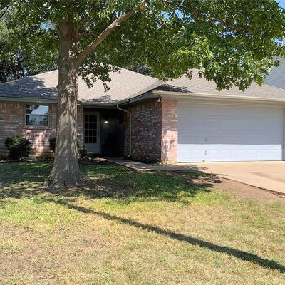 1400 Kynette Dr, Euless, TX 76040