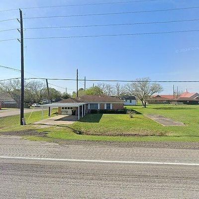 14046 School St, Needville, TX 77461