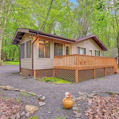 144 Beech Ln, Pocono Lake, PA 18347