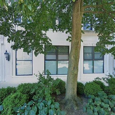 1205 W Sherwin Ave #301, Chicago, IL 60626