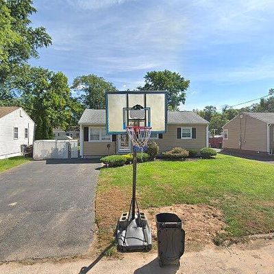 122 3 Rd St, Middlesex, NJ 08846