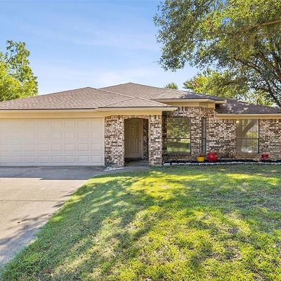 1225 Usher St, Benbrook, TX 76126