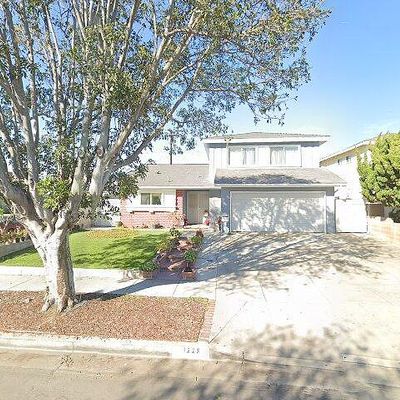 1225 W Cruces St, Wilmington, CA 90744