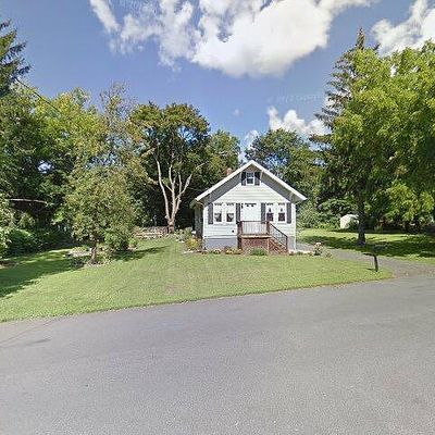 126 Chamberlain Hwy, Meriden, CT 06451