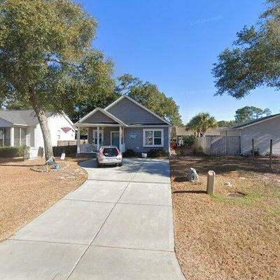 128 Nw 19th Street Oak Island, Island, NC 28465