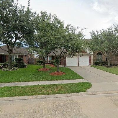 12909 Crestwind Dr, Pearland, TX 77584