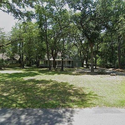 13 Barnwell Dr, Beaufort, SC 29907