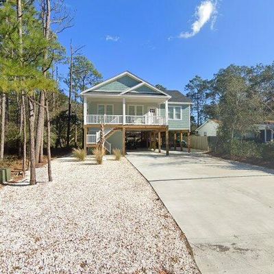 160 Nw 6th Street Oak Island, Island, NC 28465