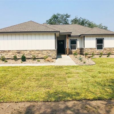 161 County Rd 146, Alice, TX 78332