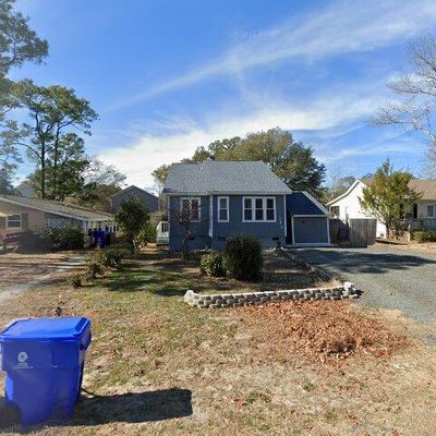 161 Ne 5th Street Oak Island, Island, NC 28465