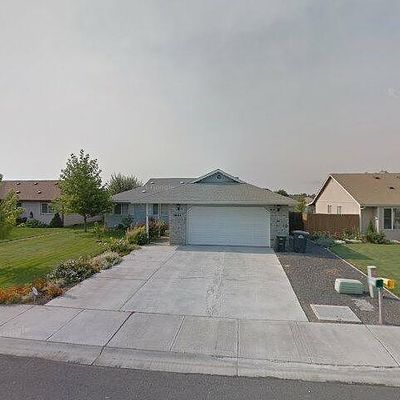 1664 S Turnagin Ct, Moses Lake, WA 98837