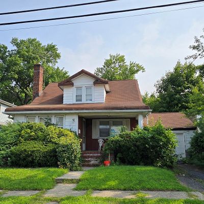 18 Prospect Ave, Rochelle Park, NJ 07662