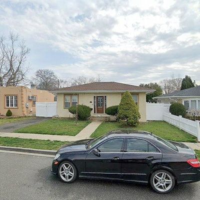 1491 Kingston Ave, North Baldwin, NY 11510