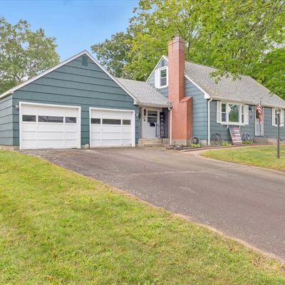 15 Wagon Rd, Enfield, CT 06082