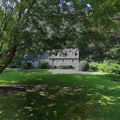 15 Wellsweep Dr, Madison, CT 06443