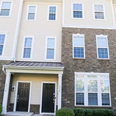 1525 Hudson Cir, Highland Park, NJ 08904