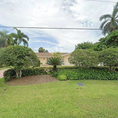 153 Viking Way, Naples, FL 34110