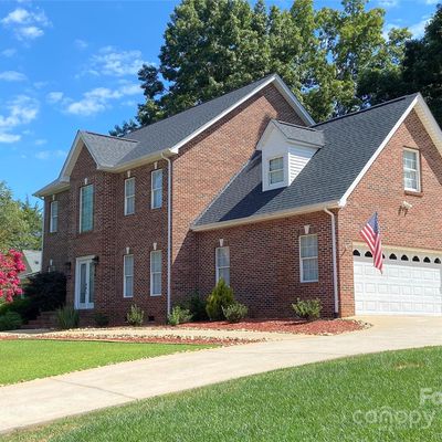 1534 20 Th Avenue Pl Ne, Hickory, NC 28601