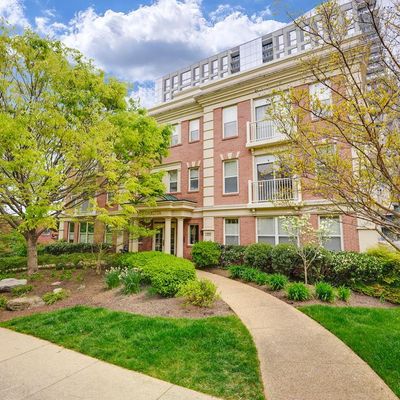 1555 N Colonial Ter, Arlington, VA 22209