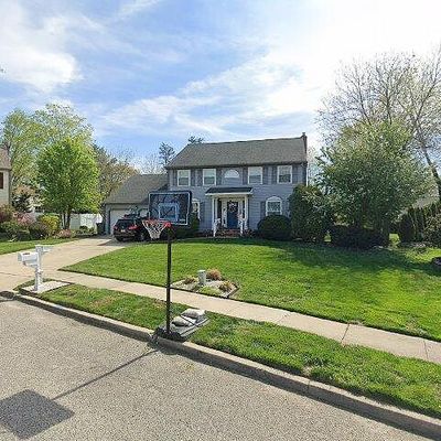 2 Jay Ct, Marlton, NJ 08053