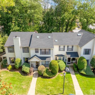 201 Maplecrest Rd, Edison, NJ 08820