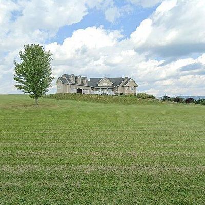 204 Mount East Rd, Connellsville, PA 15425