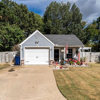 2041 Wood Tree Ct, Siloam Springs, AR 72761