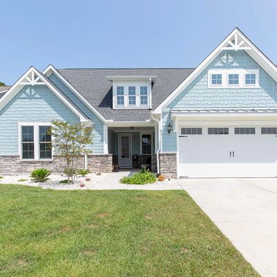 21 E Lightning Bug Ln, Hampstead, NC 28443